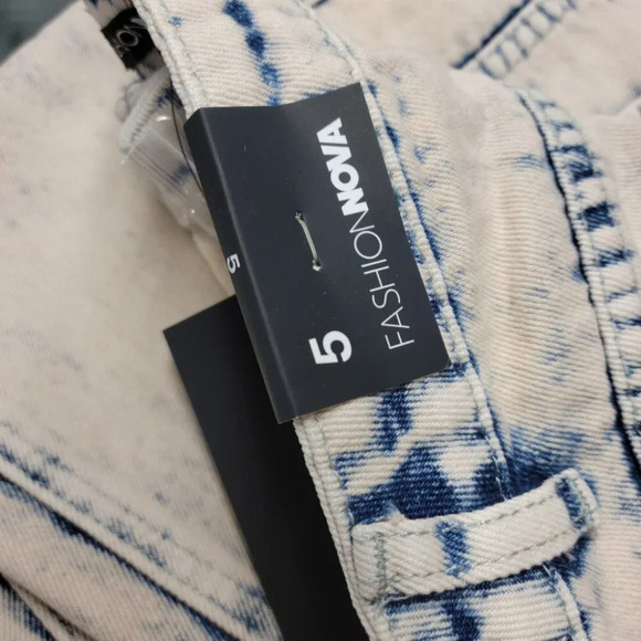 Fashion Nova Acid Wash High Rise Jeans Size 5 - Picture 5 of 5